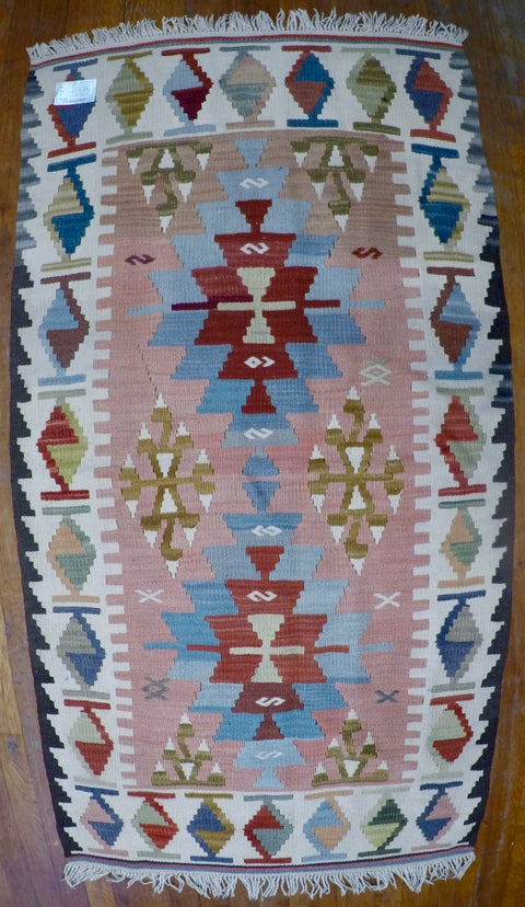 New Wool on Wool Kilim 2’8” X 5’2’